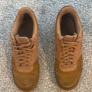 Nike Men's Low-Top Sneakers in Tan/Brown